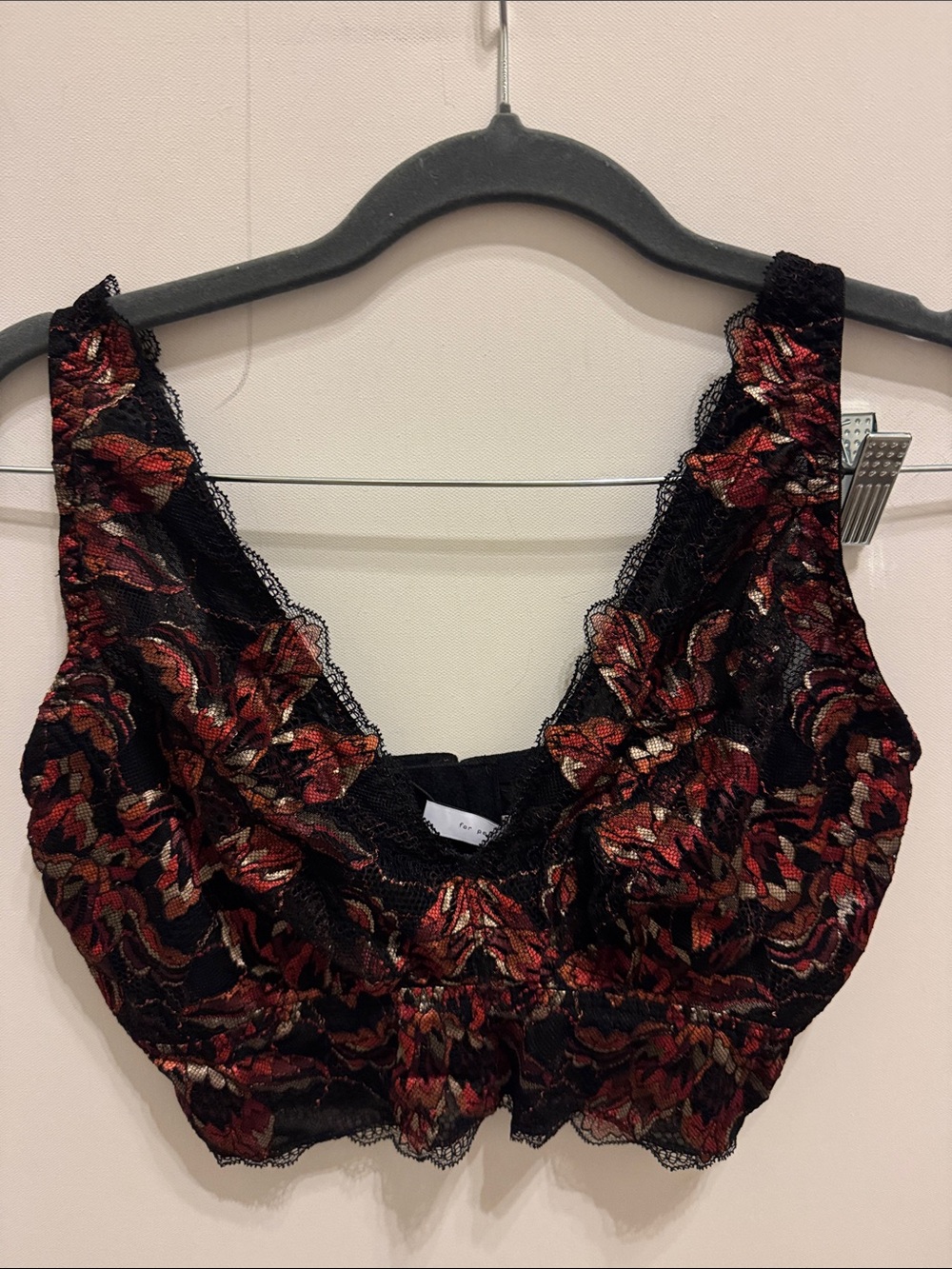 Cosabella Paradise Curvy PlunLace Overlay Floral Bralette Black with Red medium